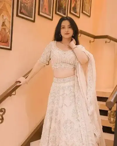 Escort Falakata